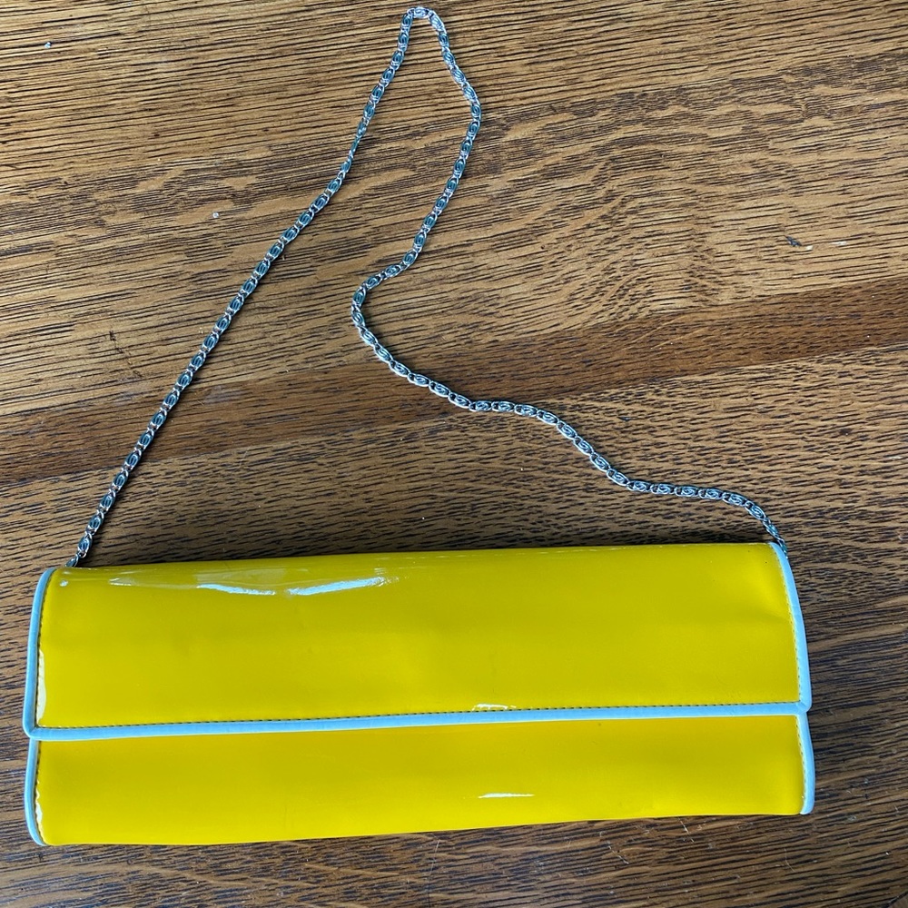 Bright yellow clutch with chain